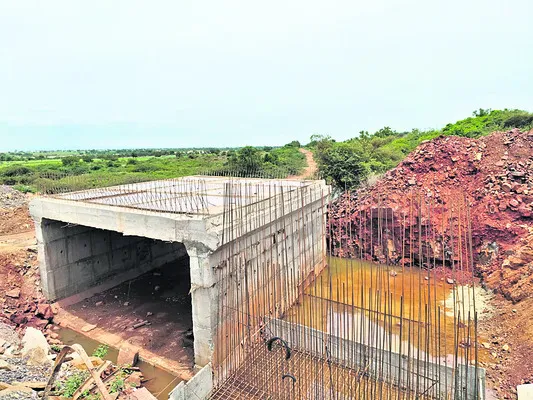 పనుల్లో నాణ్యత డొల్ల