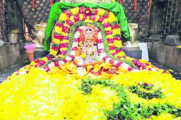 నేటి నుంచి కనకమహాలక్ష్మి ఆలయంలో దసరా ఉత్సవాలు 