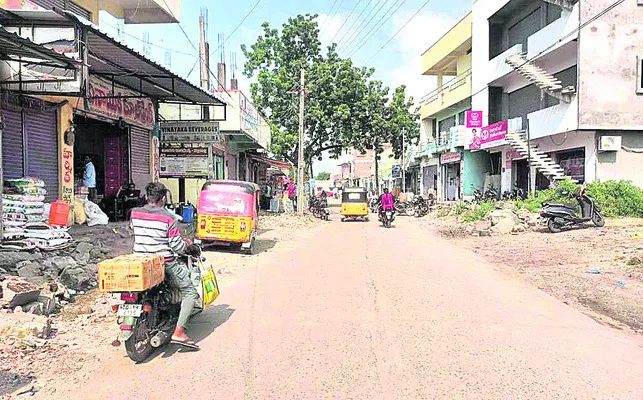 మారిన రోడ్డు విస్తరణ ప్రణాళిక?