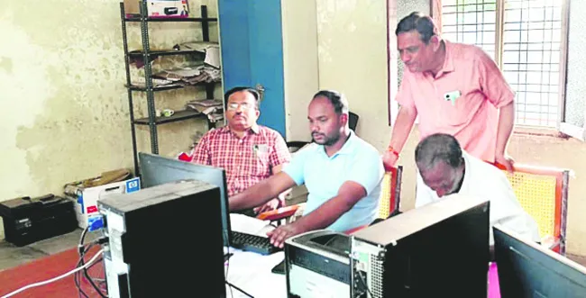త్వరలో ట్రిపుల్‌ఆర్‌ పరిహారం!