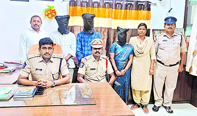 కిడ్నాప్, హత్య కేసులో నలుగురు అరెస్ట్