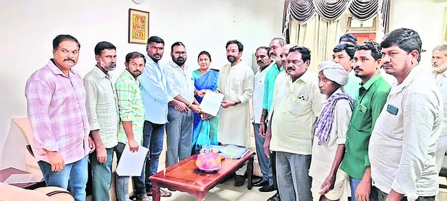 వరంగల్‌ అభివృద్ధిపై ప్రత్యేక శ్రద్ధ