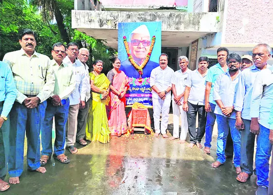 పోరాట యోధుడు.. కొండా లక్ష్మణ్‌ బాపూజీ