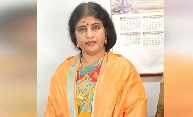 EX DSP Nalini Sensational Post