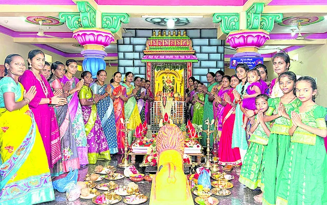 కొలువ