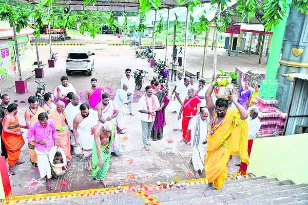 శ్రీదేవీ శరన్నవరాత్రి ఉత్సవాలు ప్రారంభం