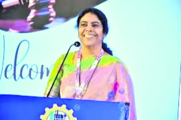 తగ్గిన జీఎస్టీపై అవగాహన కల్పించాలి 