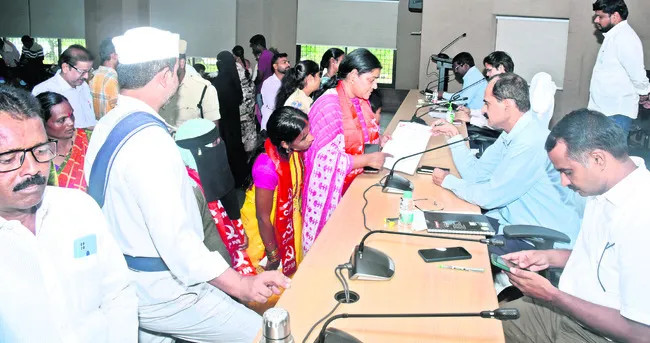 ప్రజావాణికి 89 ఫిర్యాదులు