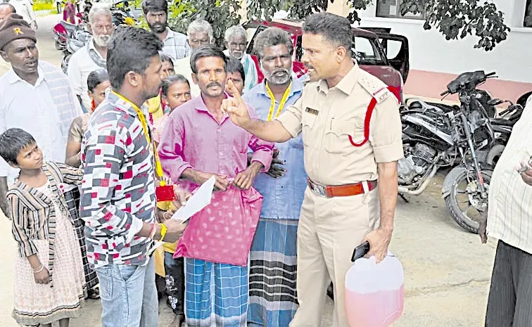 AP farmers fire on TDP govt