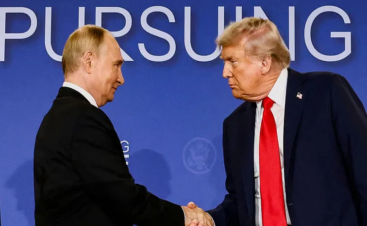 Russian President Putin offers to extend arms control treaty