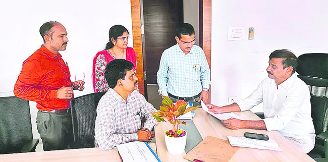 చెరువులు,కుంటలపై దృష్టి సారించండి 