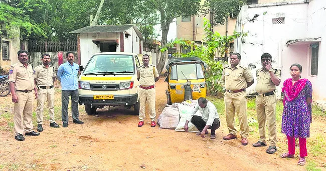 భారీగా నల్లబెల్లం పట్టివేత