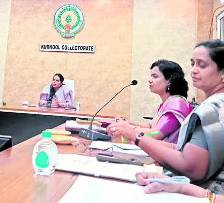పిల్లల సంరక్షణపై దృష్టి సారించాలి 