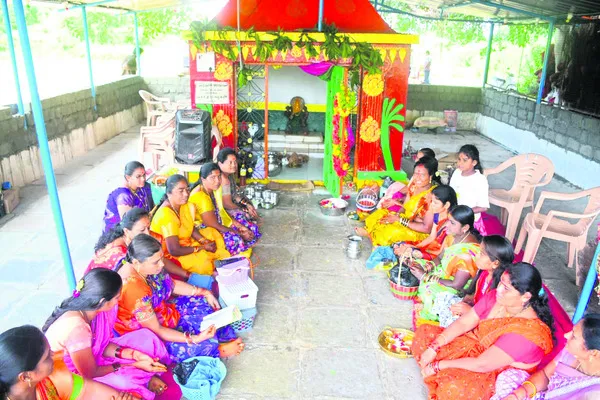 బాలాత్రిపురసుందరిగా..