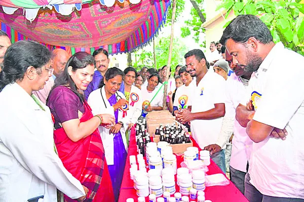ఆయుర్వేద వైద్యాన్ని వినియోగించుకోవాలి