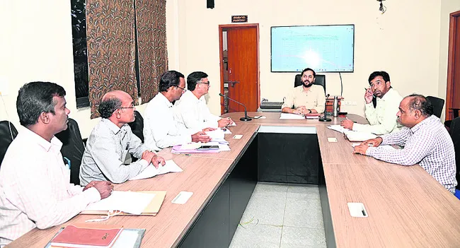 పాఠశాలల్లో వసతుల కల్పనకు చర్యలు