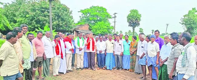 ‘రీజినల్‌’ అలైన్‌మెంట్‌ మారుస్తామని మోసం చేశారు