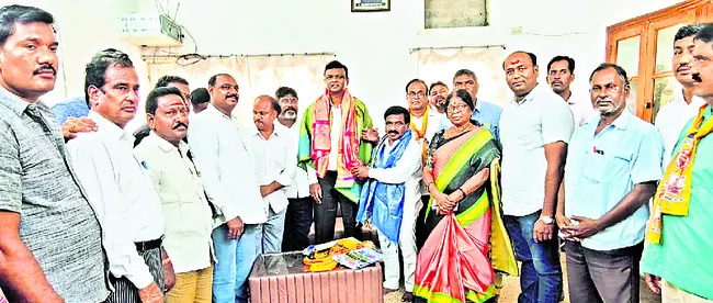 సమష్టిగా పోరాడితేనే బీసీలకు రాజ్యాధికారం