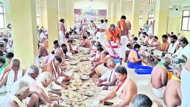 శ్రీవారి హుండీ ఆదాయం రూ. 2.18 కోట్లు
