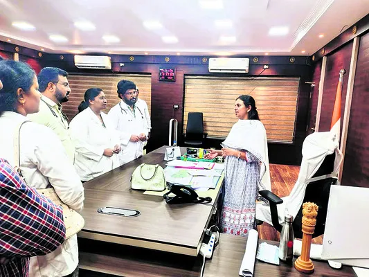 సమ్మెకు సిద్ధమైన పీహెచ్సీ వైద్యులు