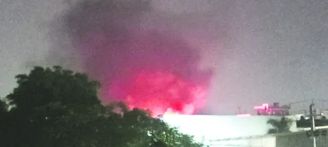 ప్లాస్టిక్ గోదాంలో అగ్ని ప్రమాదం