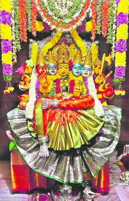 గాయత్రీ దేవిగా బాలచాముండేశ్వరి