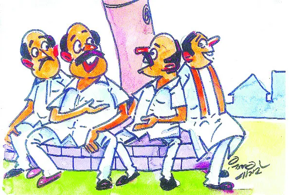 అందరి చూపు.. రిజర్వేషన్ల వైపు