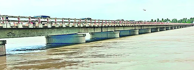 కృష్ణమ్మ ఉగ్రరూపం   