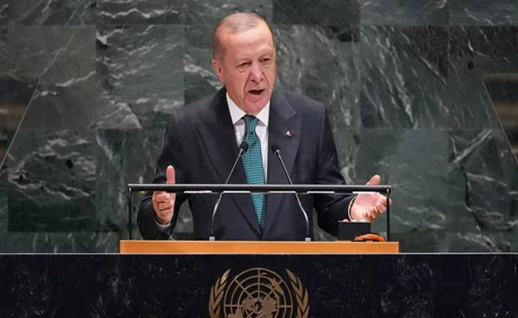 Turkish President Erdogan again refers to Kashmir issue in UNGA