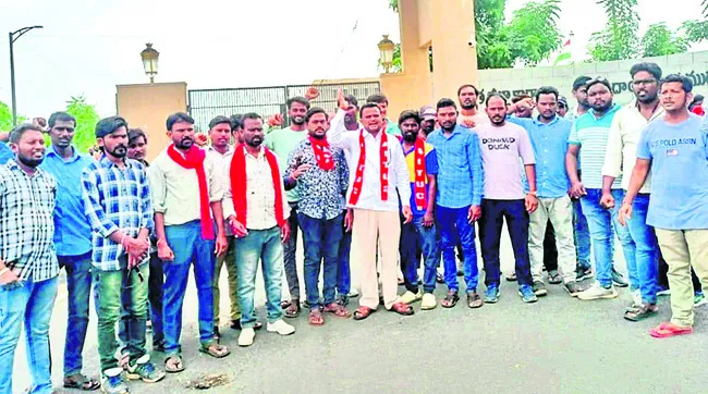 భగీరథ కార్మికుల వ్యథ