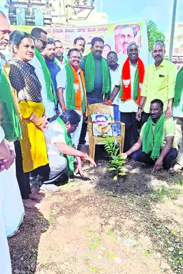 దీన్‌దయాళ్‌ సేవలు మరువలేనివి 