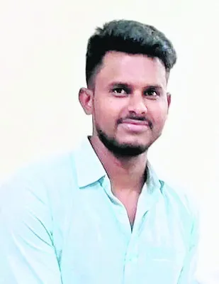 అమ్మ కష్టంతో డిప్యూటీ కలెక్టర్‌ హోదా..
