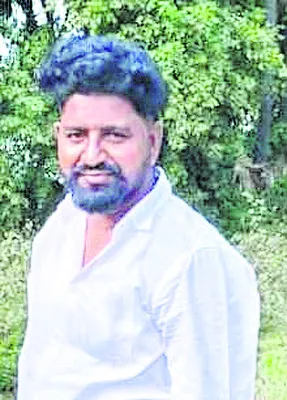 భార్య మోసం చేసిందని..