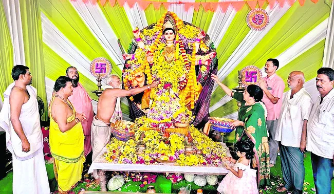 శ్రీమహాలక్ష్మీదేవి అనుగ్రహంతో ఐశ్వర్యం