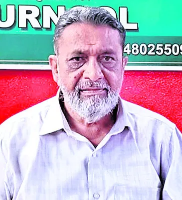 గౌరవ వేతనాలు ఇచ్చేందుకు చేతులు రావడం లేదు  
