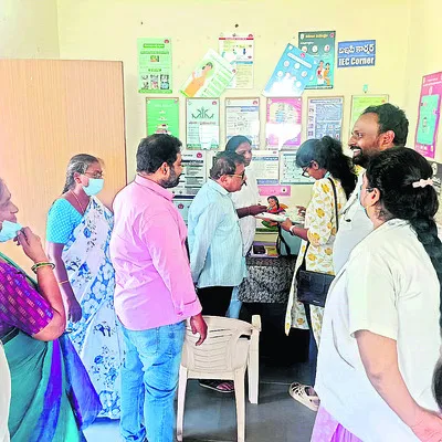 శ్రీవారి దర్శనానికి  పది గంటలు 