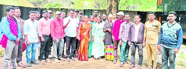 కాఫీ కార్మికుల సమస్యలు పరిష్కరించకుంటే ఆందోళన 