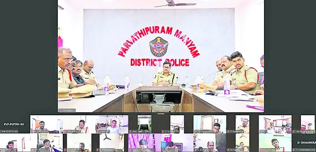 నేరగాళ్లపై ఉక్కుపాదం మోపండి