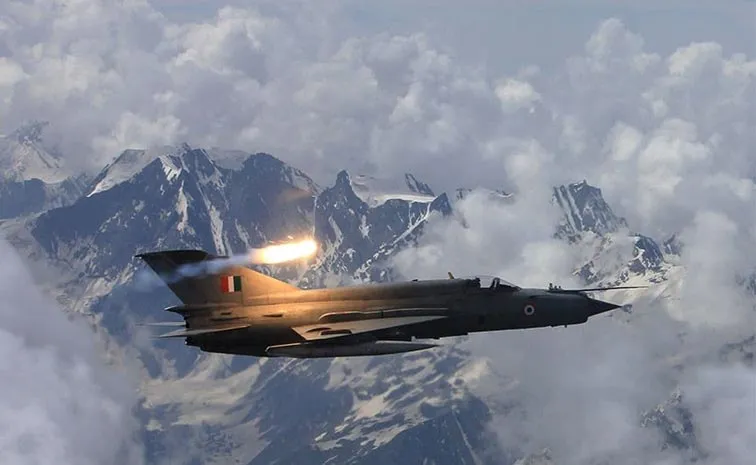 MiG-21 Retirement: Grand Farewell For Warhorse Video