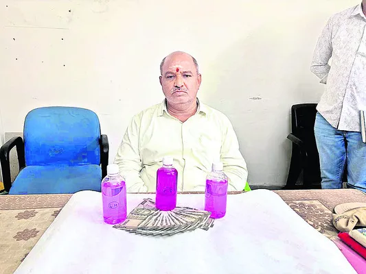 ఏసీబీ వలలో సైట్‌ ఇంజనీర్‌ రమేశ్‌