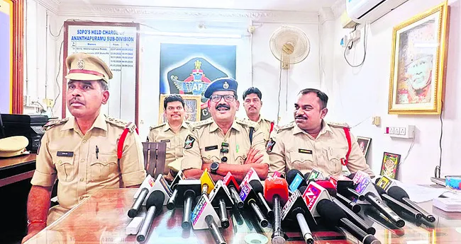 ప్రమాదమే సతీష్‌రెడ్డిని బలిగొంది 
