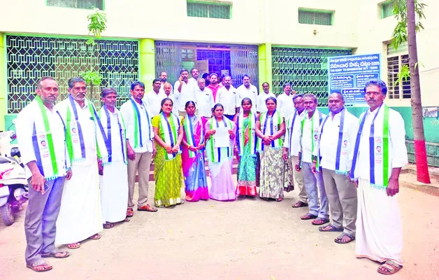 బీకేఎస్‌ ఎంపీపీపై అవిశ్వాసం!
