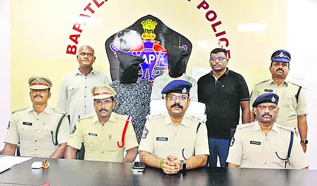 డిజిటల్‌ అరెస్ట్‌ను ఛేదించిన పోలీసులు 