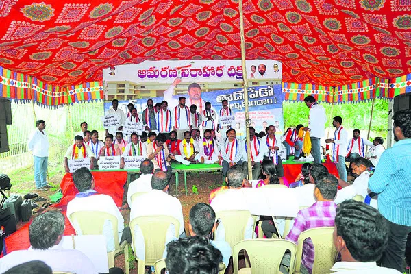 బీసీల రిజర్వేషన్లపై కేంద్రం నిర్లక్ష్యం