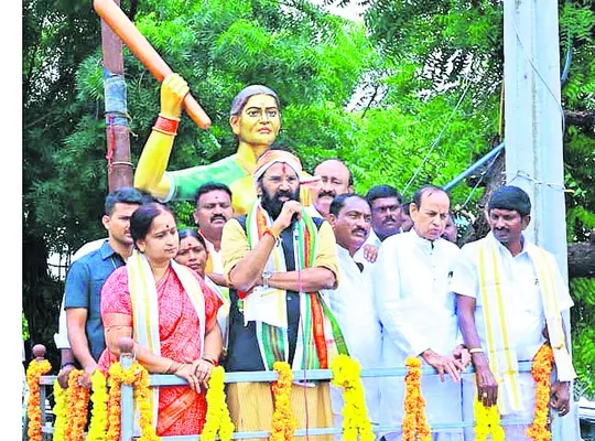 బీసీలకు ప్రభుత్వం అండగా ఉంటుంది