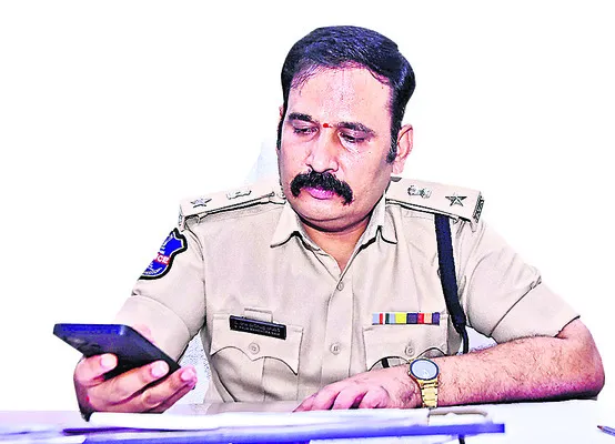 ఊరెళ్