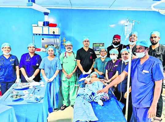 బాలుడి శ్వాసనాళంలో సీతాఫలం గింజ