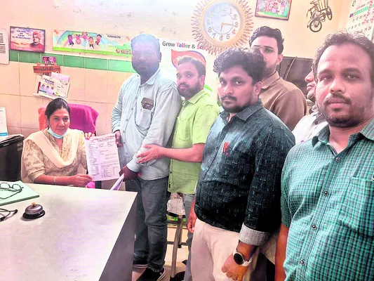 పీహెచ్‌సీ డాక్టర్ల శాశ్వత సంఘం ఏర్పాటుకు ఎన్నికలు 
