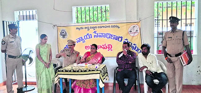 సబ్‌ జైల్‌లో సమస్యలపై జడ్జి ఆరా 