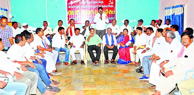 ఐక్యతతోనే బీసీలకు ఫలాలు 
